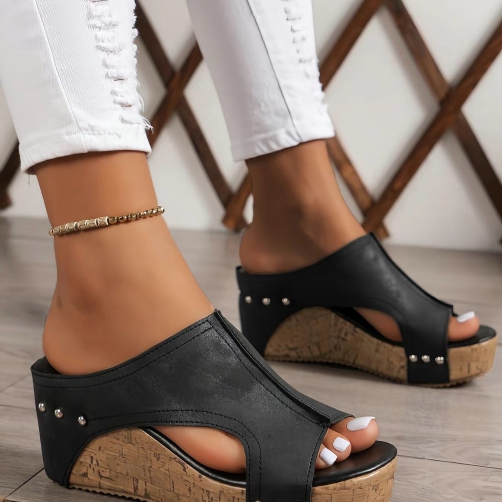 NWOT Stylish Black Wedge Sandals